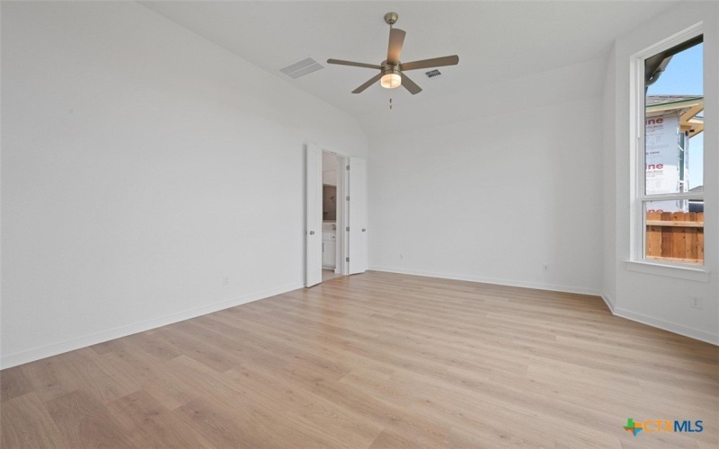 379 Muddy Creek Way, Kyle, TX 78640, 4 Habitaciones Habitaciones , ,3 BañosBaños,Residential,En Venta,379 Muddy Creek Way,567567