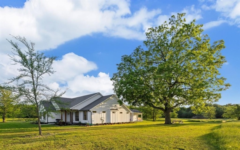 1472 County Road 3925, Ladonia, TX 75449, 3 Bedrooms Bedrooms, ,2 BathroomsBathrooms,Residential,For Sale,1472 County Road 3925,20939507