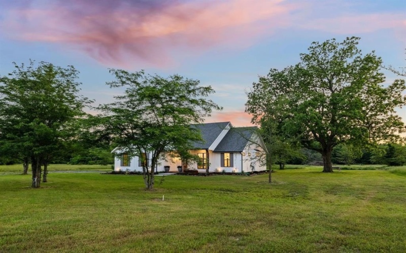 1472 County Road 3925, Ladonia, TX 75449, 3 Bedrooms Bedrooms, ,2 BathroomsBathrooms,Residential,For Sale,1472 County Road 3925,20939507