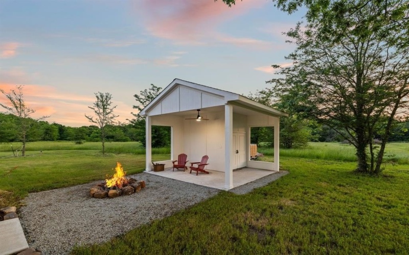 1472 County Road 3925, Ladonia, TX 75449, 3 Bedrooms Bedrooms, ,2 BathroomsBathrooms,Residential,For Sale,1472 County Road 3925,20939507