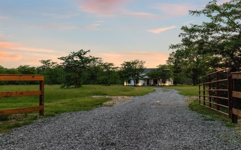 1472 County Road 3925, Ladonia, TX 75449, 3 Bedrooms Bedrooms, ,2 BathroomsBathrooms,Residential,For Sale,1472 County Road 3925,20939507