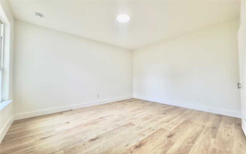 3801 Carpenter Avenue, Dallas, TX 75210, 4 Habitaciones Habitaciones , ,2 BañosBaños,Residential,En Venta,3801 Carpenter Avenue,20939952