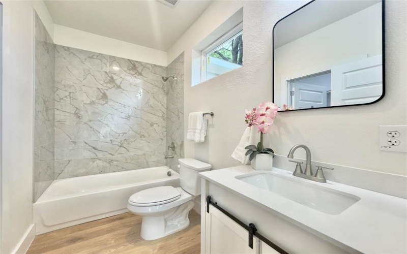 3801 Carpenter Avenue, Dallas, TX 75210, 4 Habitaciones Habitaciones , ,2 BañosBaños,Residential,En Venta,3801 Carpenter Avenue,20939952