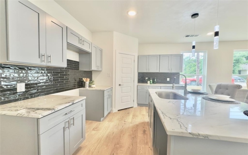 3801 Carpenter Avenue, Dallas, TX 75210, 4 Habitaciones Habitaciones , ,2 BañosBaños,Residential,En Venta,3801 Carpenter Avenue,20939952