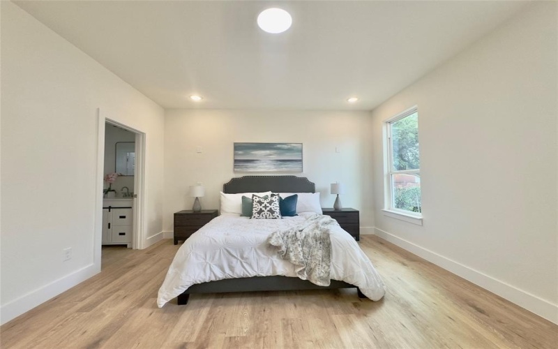 3801 Carpenter Avenue, Dallas, TX 75210, 4 Habitaciones Habitaciones , ,2 BañosBaños,Residential,En Venta,3801 Carpenter Avenue,20939952