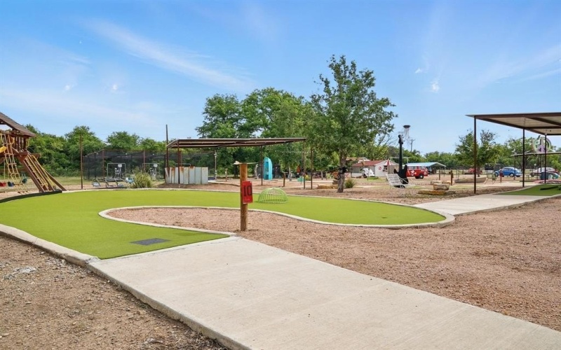 516 E Liveoak, Coleman, TX 76834, ,Commercial Sale,En Venta,516 E Liveoak,20940057