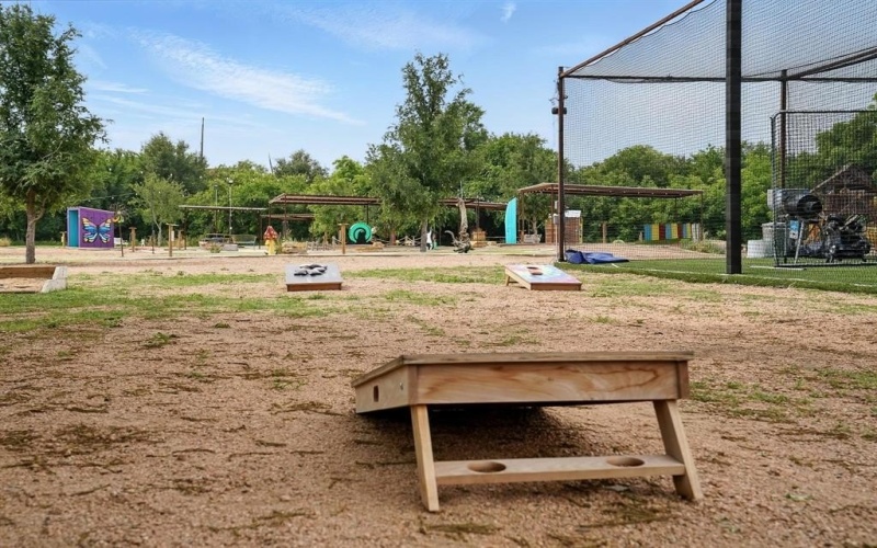 516 E Liveoak, Coleman, TX 76834, ,Commercial Sale,En Venta,516 E Liveoak,20940057