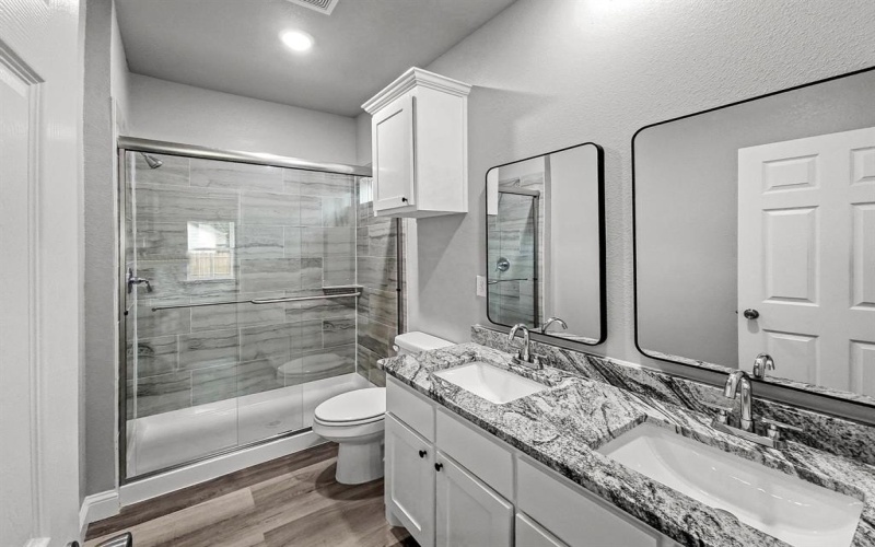 1225 Wesley Street, Greenville, TX 75401, 3 Habitaciones Habitaciones , ,2 BañosBaños,Residential,En Venta,1225 Wesley Street,20940095