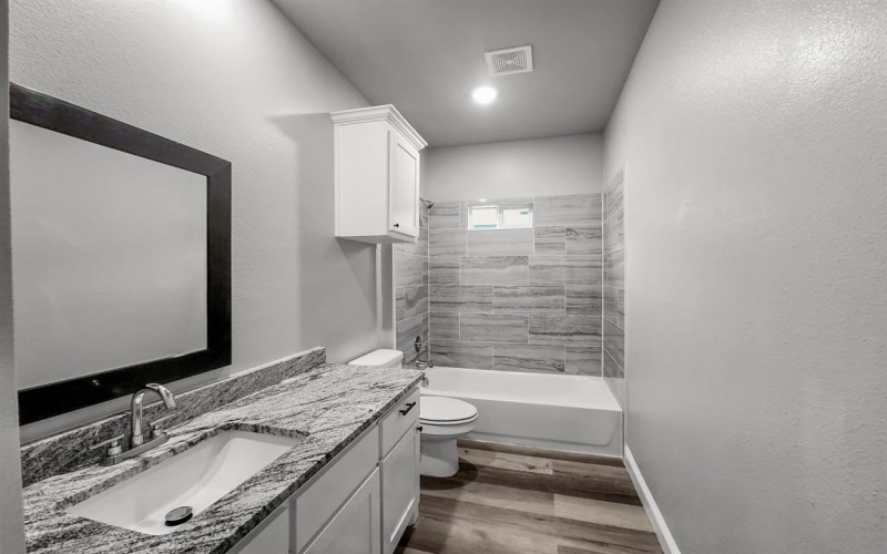 1225 Wesley Street, Greenville, TX 75401, 3 Habitaciones Habitaciones , ,2 BañosBaños,Residential,En Venta,1225 Wesley Street,20940095