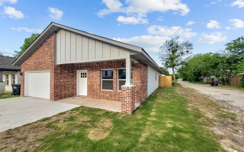 1225 Wesley Street, Greenville, TX 75401, 3 Habitaciones Habitaciones , ,2 BañosBaños,Residential,En Venta,1225 Wesley Street,20940095