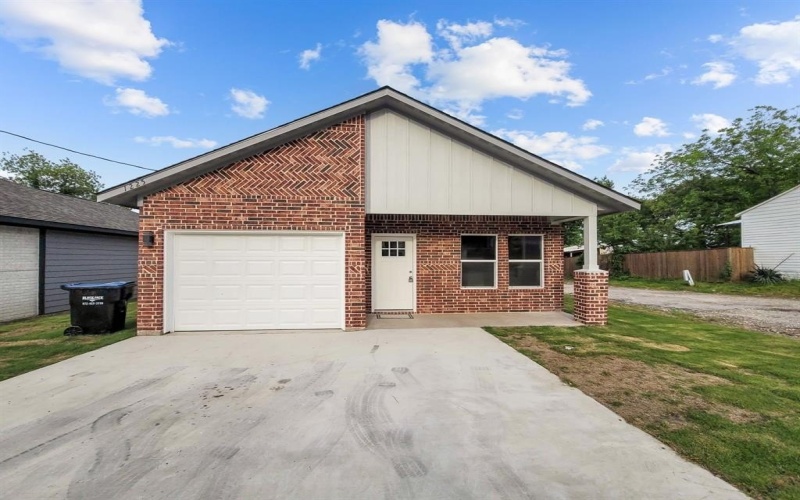 1225 Wesley Street, Greenville, TX 75401, 3 Habitaciones Habitaciones , ,2 BañosBaños,Residential,En Venta,1225 Wesley Street,20940095