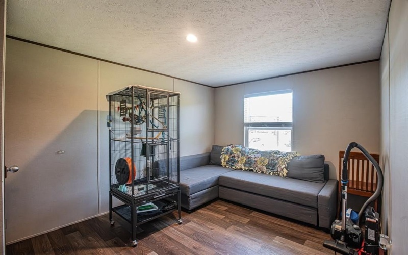 978 Redbird Lane, Bowie, TX 76230, 4 Habitaciones Habitaciones , ,2 BañosBaños,Residential,En Venta,978 Redbird Lane,20940135