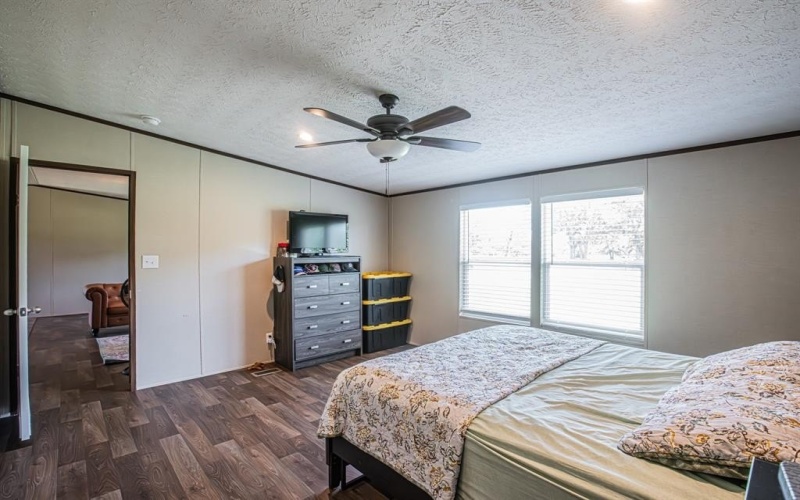 978 Redbird Lane, Bowie, TX 76230, 4 Habitaciones Habitaciones , ,2 BañosBaños,Residential,En Venta,978 Redbird Lane,20940135