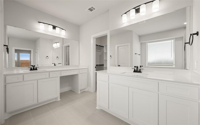 2413 Park Oaks, Midlothian, TX 76065, 4 Bedrooms Bedrooms, ,5 BathroomsBathrooms,Residential,For Sale,2413 Park Oaks,0,20940219