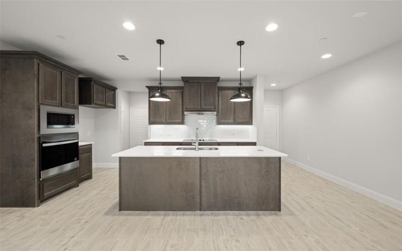 648 Sandiford, Mansfield, TX 76063, 3 Bedrooms Bedrooms, ,2 BathroomsBathrooms,Residential,For Sale,648 Sandiford,20940226
