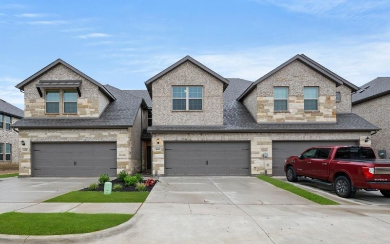 648 Sandiford, Mansfield, TX 76063, 3 Bedrooms Bedrooms, ,2 BathroomsBathrooms,Residential,For Sale,648 Sandiford,20940226