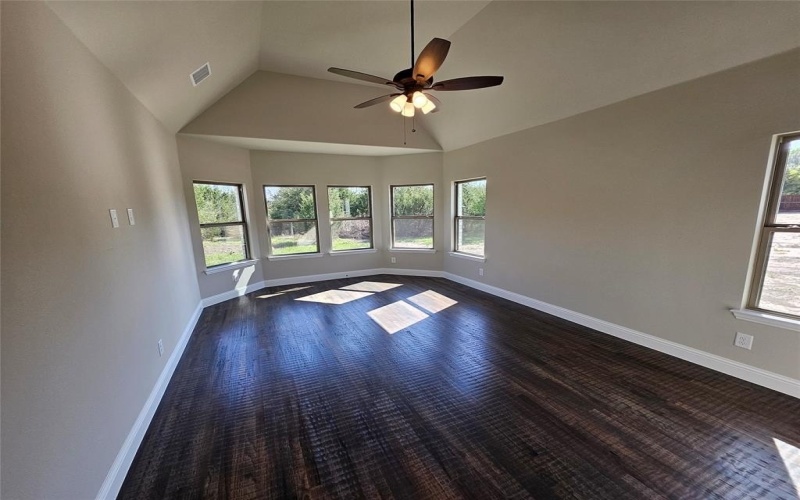 327 Magnolia Court, Trenton, TX 75490, 5 Bedrooms Bedrooms, ,5 BathroomsBathrooms,Residential,For Sale,327 Magnolia Court,20940293