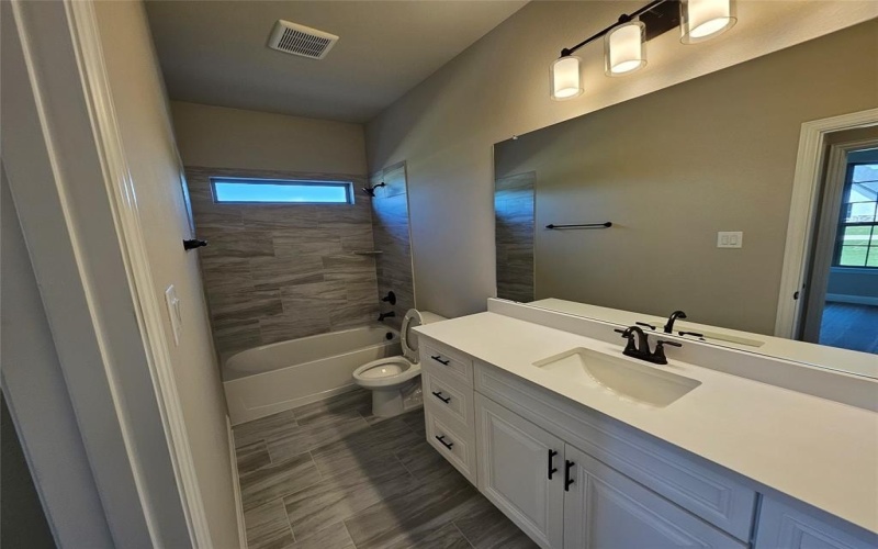 327 Magnolia Court, Trenton, TX 75490, 5 Bedrooms Bedrooms, ,5 BathroomsBathrooms,Residential,For Sale,327 Magnolia Court,20940293