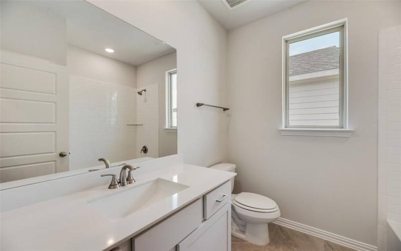 708 Marcus Lane, Crowley, TX 76036, 3 Bedrooms Bedrooms, ,2 BathroomsBathrooms,Residential,For Sale,708 Marcus Lane,20940334