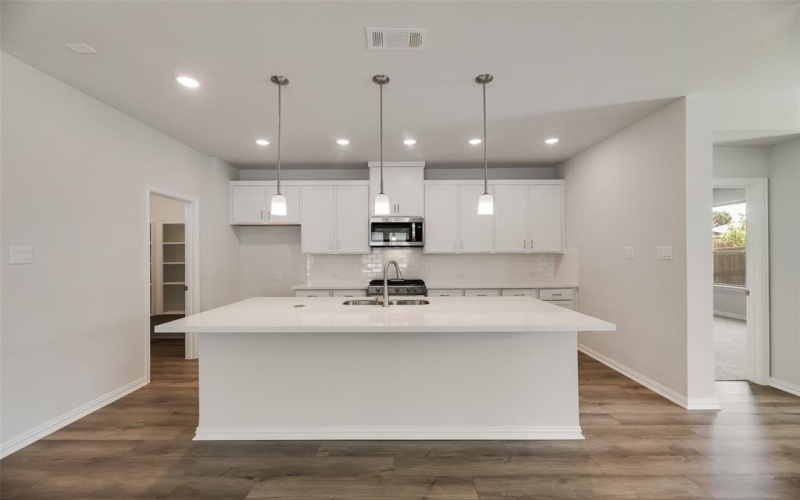 708 Marcus Lane, Crowley, TX 76036, 3 Bedrooms Bedrooms, ,2 BathroomsBathrooms,Residential,For Sale,708 Marcus Lane,20940334