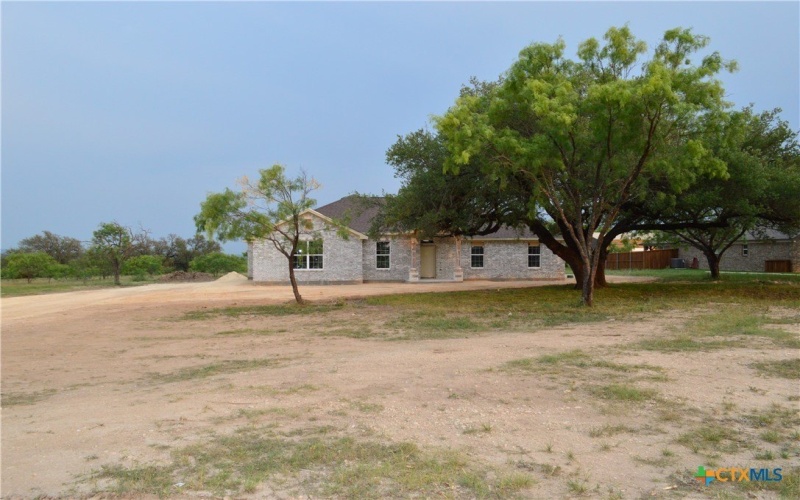 425 County Road 3152, Kempner, TX 76539, 4 Bedrooms Bedrooms, ,2 BathroomsBathrooms,Residential,For Sale,425 County Road 3152,580279