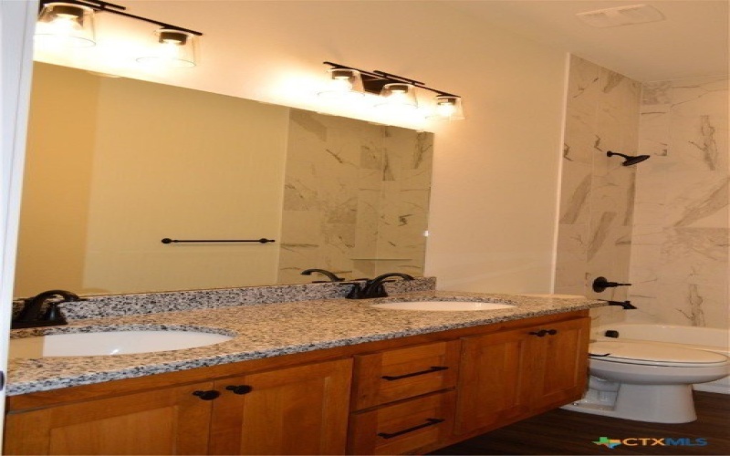 425 County Road 3152, Kempner, TX 76539, 4 Bedrooms Bedrooms, ,2 BathroomsBathrooms,Residential,For Sale,425 County Road 3152,0,580279