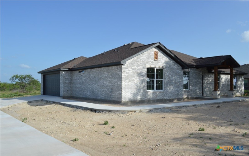 425 County Road 3152, Kempner, TX 76539, 4 Bedrooms Bedrooms, ,2 BathroomsBathrooms,Residential,For Sale,425 County Road 3152,580279