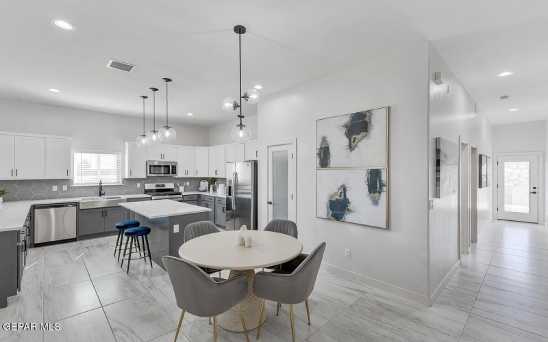 10705 Troy Aikman Drive, El Paso, TX 79924, 4 Habitaciones Habitaciones , ,2 BañosBaños,Residential,En Venta,10705 Troy Aikman Drive,922802
