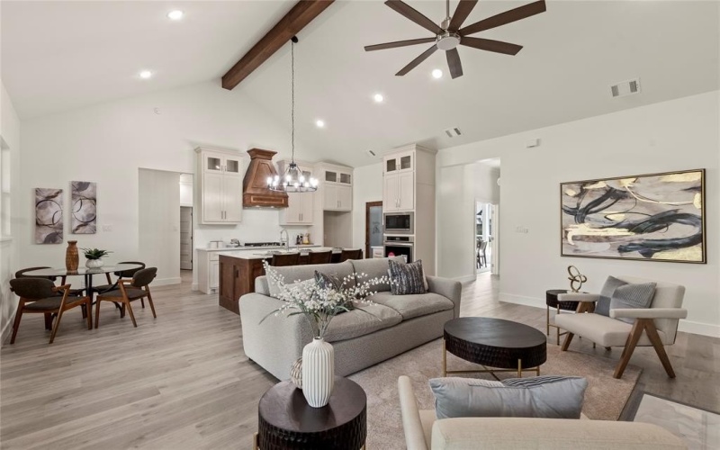 112 Springwood Road, Enchanted Oaks, TX 75156, 3 Habitaciones Habitaciones , ,2 BañosBaños,Residential,En Venta,112 Springwood Road,20940425