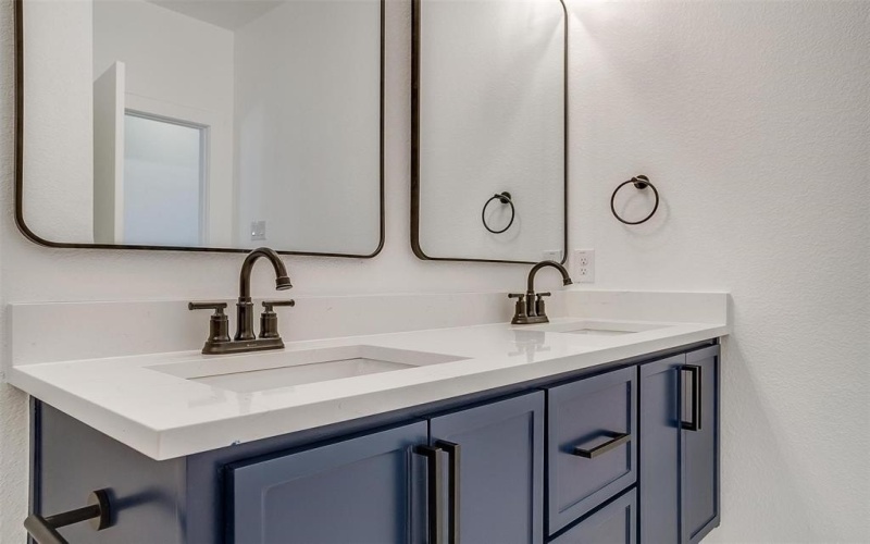209 Lanai Drive, Runaway Bay, TX 76426, 3 Bedrooms Bedrooms, ,2 BathroomsBathrooms,Residential,For Sale,209 Lanai Drive,20940483