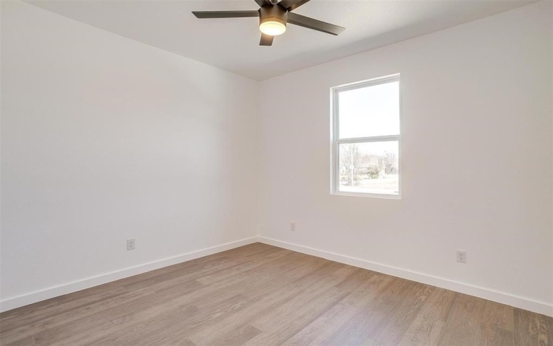 209 Lanai Drive, Runaway Bay, TX 76426, 3 Bedrooms Bedrooms, ,2 BathroomsBathrooms,Residential,For Sale,209 Lanai Drive,20940483