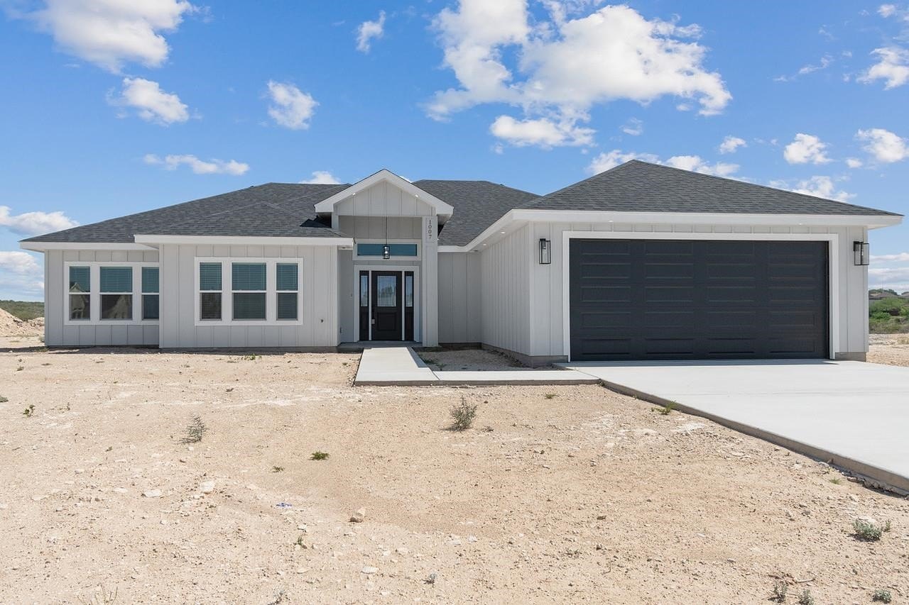 1007 Buffalo Gap, Del Rio, TX 78840, 4 Habitaciones Habitaciones , ,2 BañosBaños,Residential,En Venta,1007 Buffalo Gap,207068