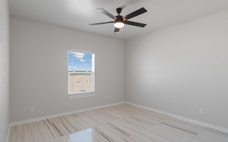 1007 Buffalo Gap, Del Rio, TX 78840, 4 Habitaciones Habitaciones , ,2 BañosBaños,Residential,En Venta,1007 Buffalo Gap,207068