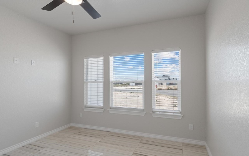 1007 Buffalo Gap, Del Rio, TX 78840, 4 Habitaciones Habitaciones , ,2 BañosBaños,Residential,En Venta,1007 Buffalo Gap,207068