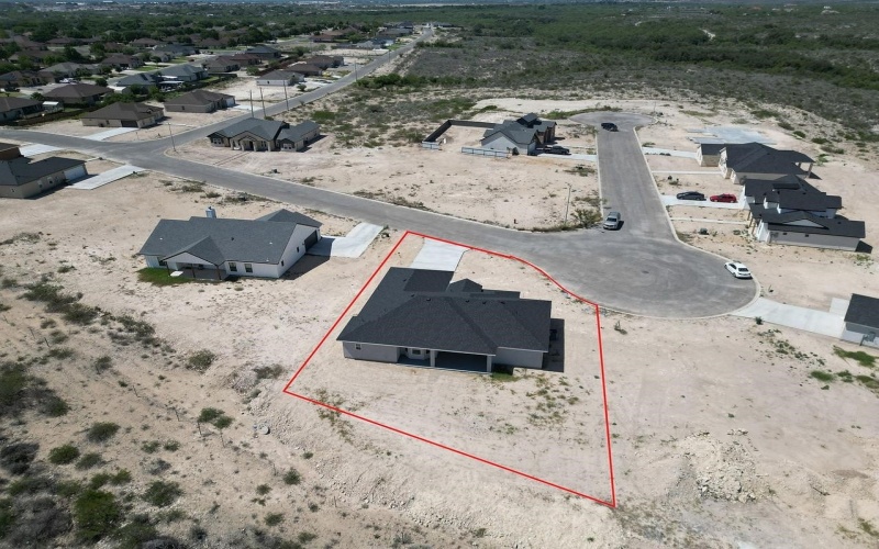 1007 Buffalo Gap, Del Rio, TX 78840, 4 Habitaciones Habitaciones , ,2 BañosBaños,Residential,En Venta,1007 Buffalo Gap,207068