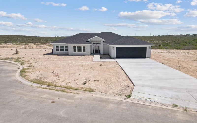 1007 Buffalo Gap, Del Rio, TX 78840, 4 Habitaciones Habitaciones , ,2 BañosBaños,Residential,En Venta,1007 Buffalo Gap,207068