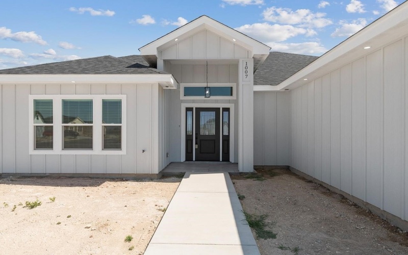 1007 Buffalo Gap, Del Rio, TX 78840, 4 Habitaciones Habitaciones , ,2 BañosBaños,Residential,En Venta,1007 Buffalo Gap,207068