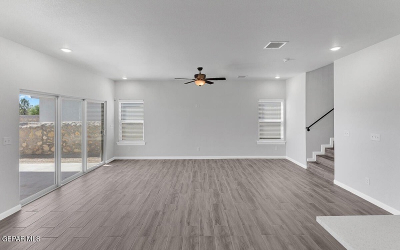 980 Aqueduct Avenue, El Paso, TX 79932, 4 Habitaciones Habitaciones , ,3 BañosBaños,Residential,En Venta,980 Aqueduct Avenue,912194