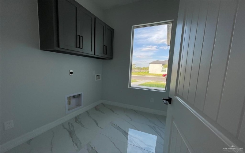 512 Spring Drive, Alton, TX 78573, 3 Bedrooms Bedrooms, ,2 BathroomsBathrooms,Residential,For Sale,512 Spring Drive,0,471418