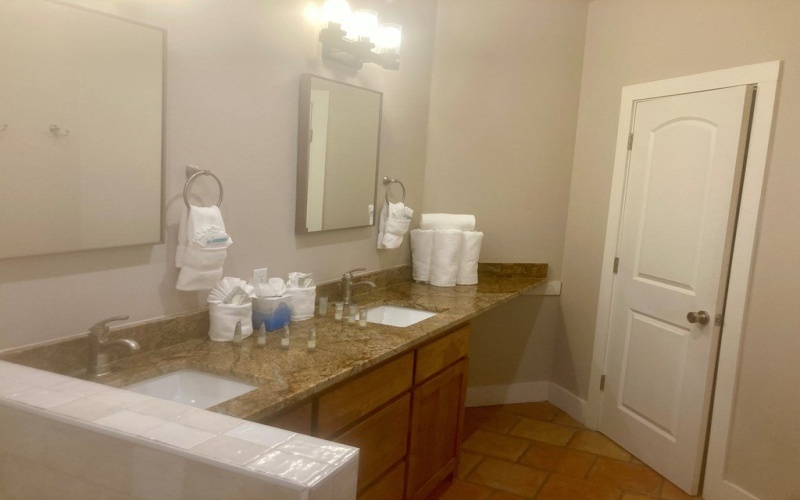 420 Santana Dr, Lajitas, TX 79852, 3 Habitaciones Habitaciones , ,3 BañosBaños,Residential,En Venta,420 Santana Dr,160298