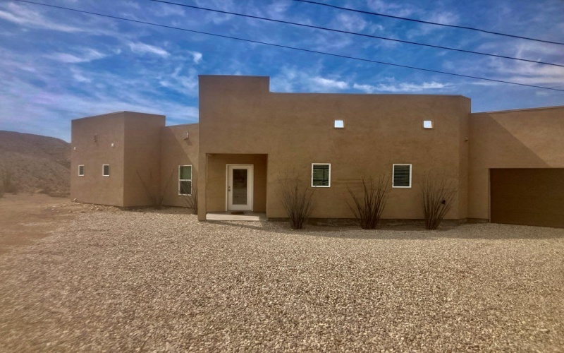 420 Santana Dr, Lajitas, TX 79852, 3 Habitaciones Habitaciones , ,3 BañosBaños,Residential,En Venta,420 Santana Dr,160298