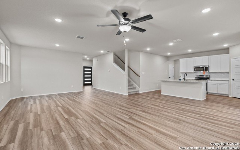 6610 Lowrie Block, San Antonio, TX 78239, 4 Bedrooms Bedrooms, ,3 BathroomsBathrooms,Residential,For Sale,6610 Lowrie Block,1868198