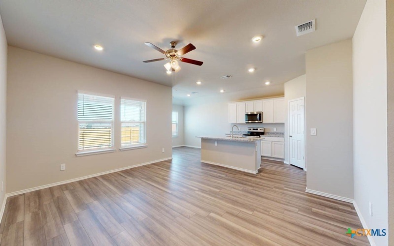 9110 Stone Hollow Drive, Temple, TX 76502, 4 Bedrooms Bedrooms, ,2 BathroomsBathrooms,Residential,For Sale,9110 Stone Hollow Drive,580496