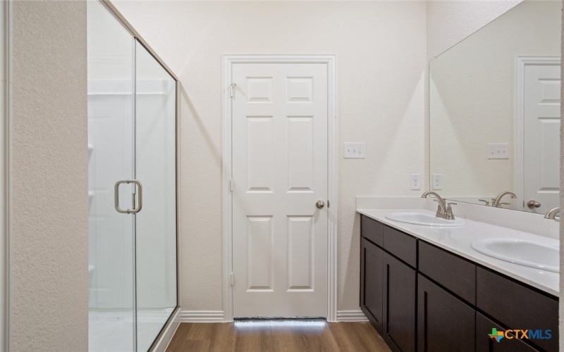 1123 Sky Summit Court, Belton, TX 76513, 4 Bedrooms Bedrooms, ,2 BathroomsBathrooms,Residential,For Sale,1123 Sky Summit Court,0,580497