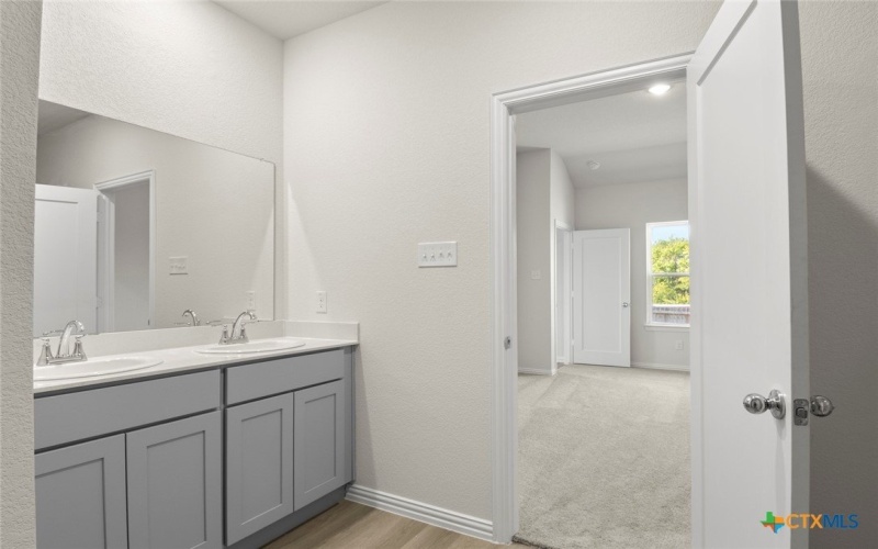 1106 Sky Summit Court, Belton, TX 76513, 4 Habitaciones Habitaciones , ,2 BañosBaños,Residential,En Venta,1106 Sky Summit Court,0,580499