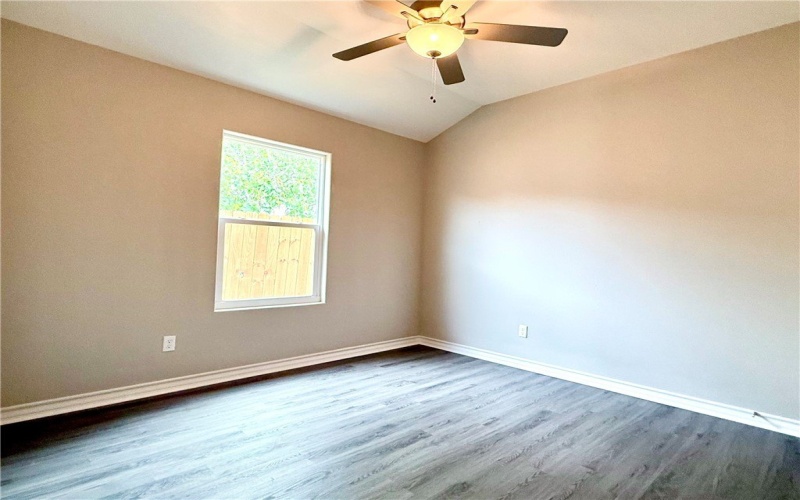 1108 N Staples Street, Corpus Christi, TX 78401, 3 Habitaciones Habitaciones , ,2 BañosBaños,Residential,En Venta,1108 N Staples Street,459383