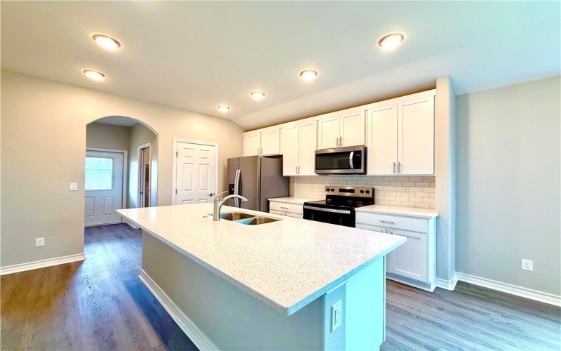 1108 N Staples Street, Corpus Christi, TX 78401, 3 Habitaciones Habitaciones , ,2 BañosBaños,Residential,En Venta,1108 N Staples Street,459383