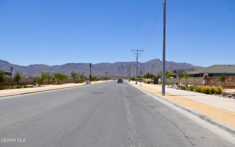 51117 Desert Sunflower Avenue, El Paso, TX 79934, 4 Habitaciones Habitaciones , ,2 BañosBaños,Residential,En Venta,51117 Desert Sunflower Avenue,922870