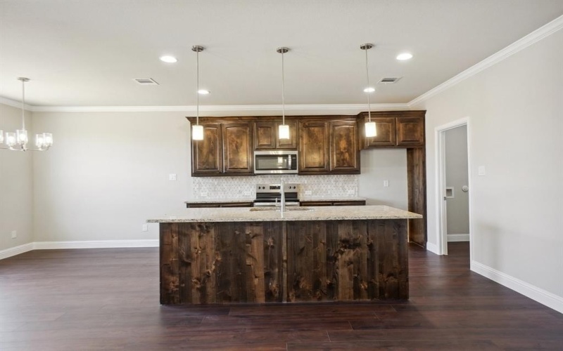 709 Lake Murray Lane, Cleburne, TX 76033, 4 Habitaciones Habitaciones , ,2 BañosBaños,Residential,En Venta,709 Lake Murray Lane,20940822