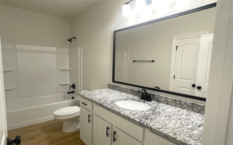 731 Venecia Drive, Bossier City, LA 71111, 3 Bedrooms Bedrooms, ,2 BathroomsBathrooms,Residential,For Sale,731 Venecia Drive,0,20940864